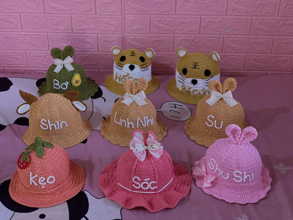 Mẫu móc mũ cho các bé Kẹo Sóc, Shushi Shin Linh Nhi, Su, Bơ, Hổ Con, Bố Cún.