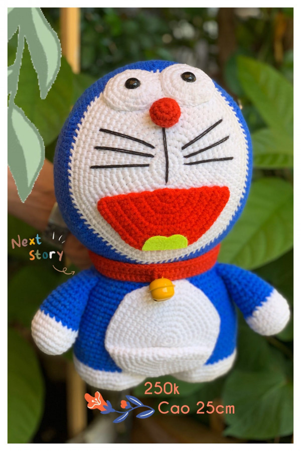 Mẫu móc doraemon. cao 25cm. doraemon là một nhân vật trong truyện, phim hoạt hình nổi tiếng của Nhật. Mà bé này nhìn buồn cười quá :D :D