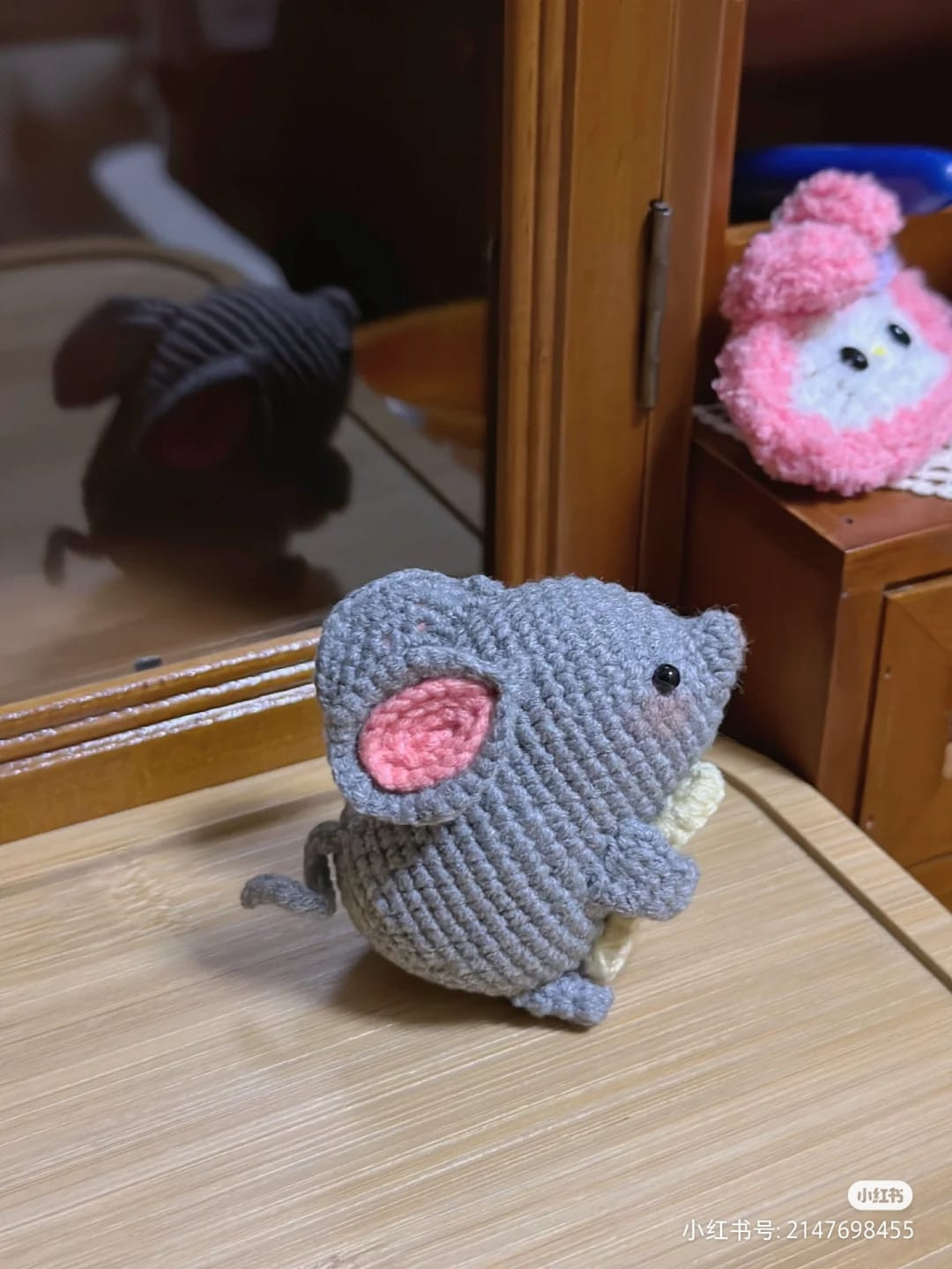 Gray fat mouse crochet pattern