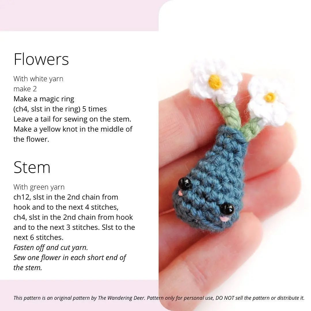 Mini vase crochet pattern with two flowers