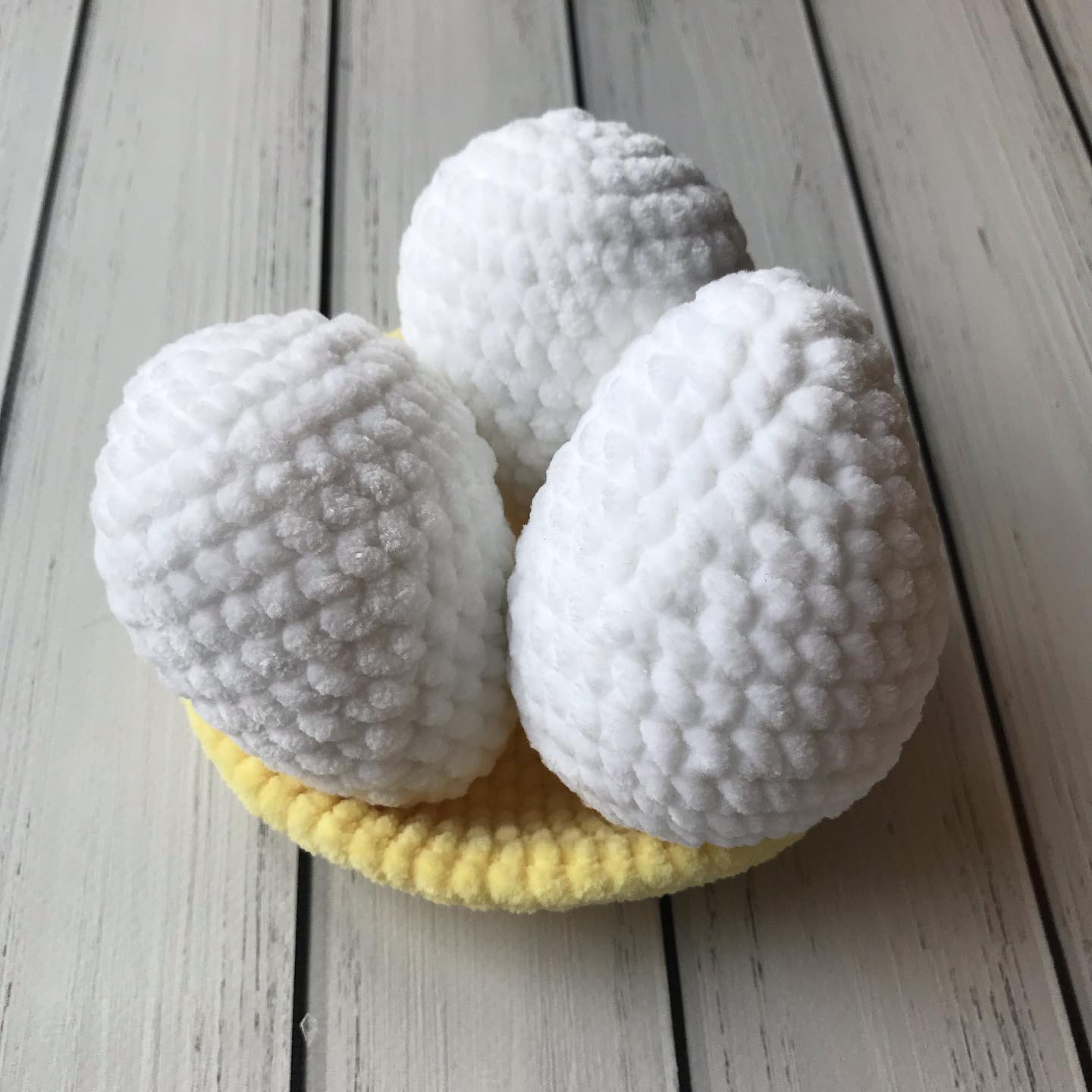 Three-egg crochet pattern