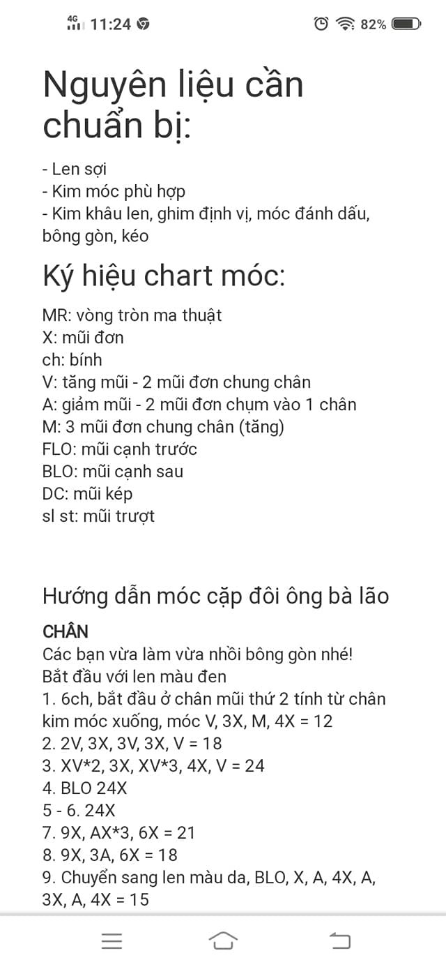 Chart móc cặp ông già dễ thương làm quà cưới.