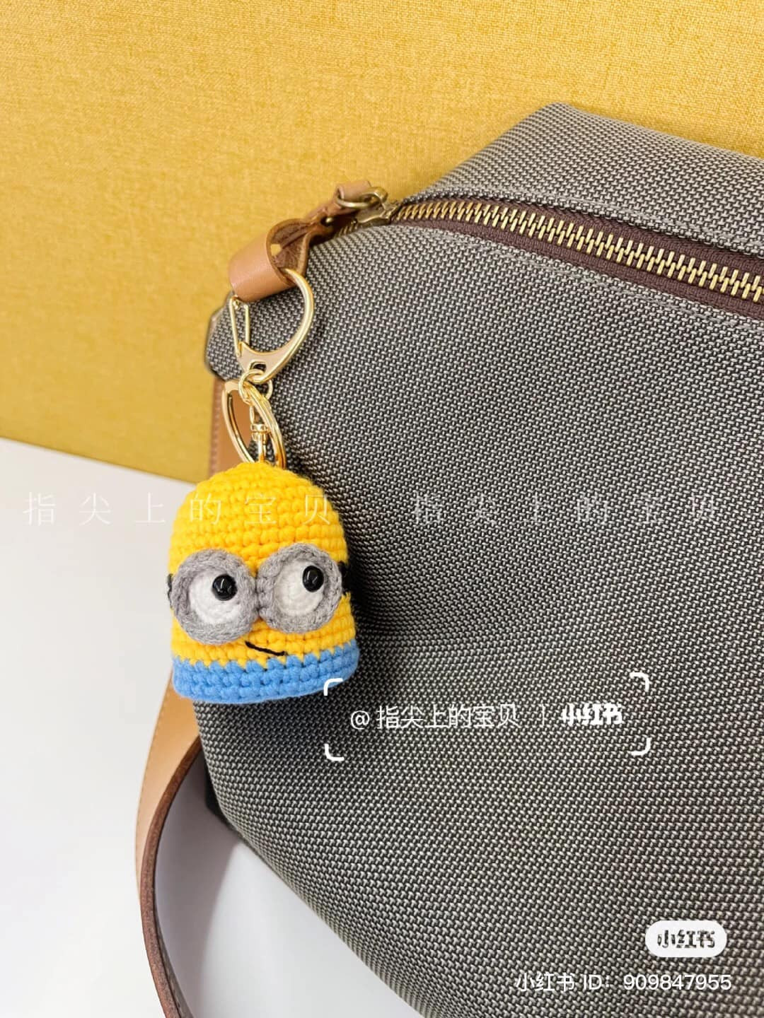 crochet pattern keychain minions