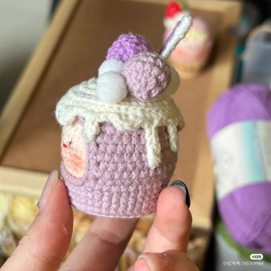 crochet pattern purple ice cream cup.