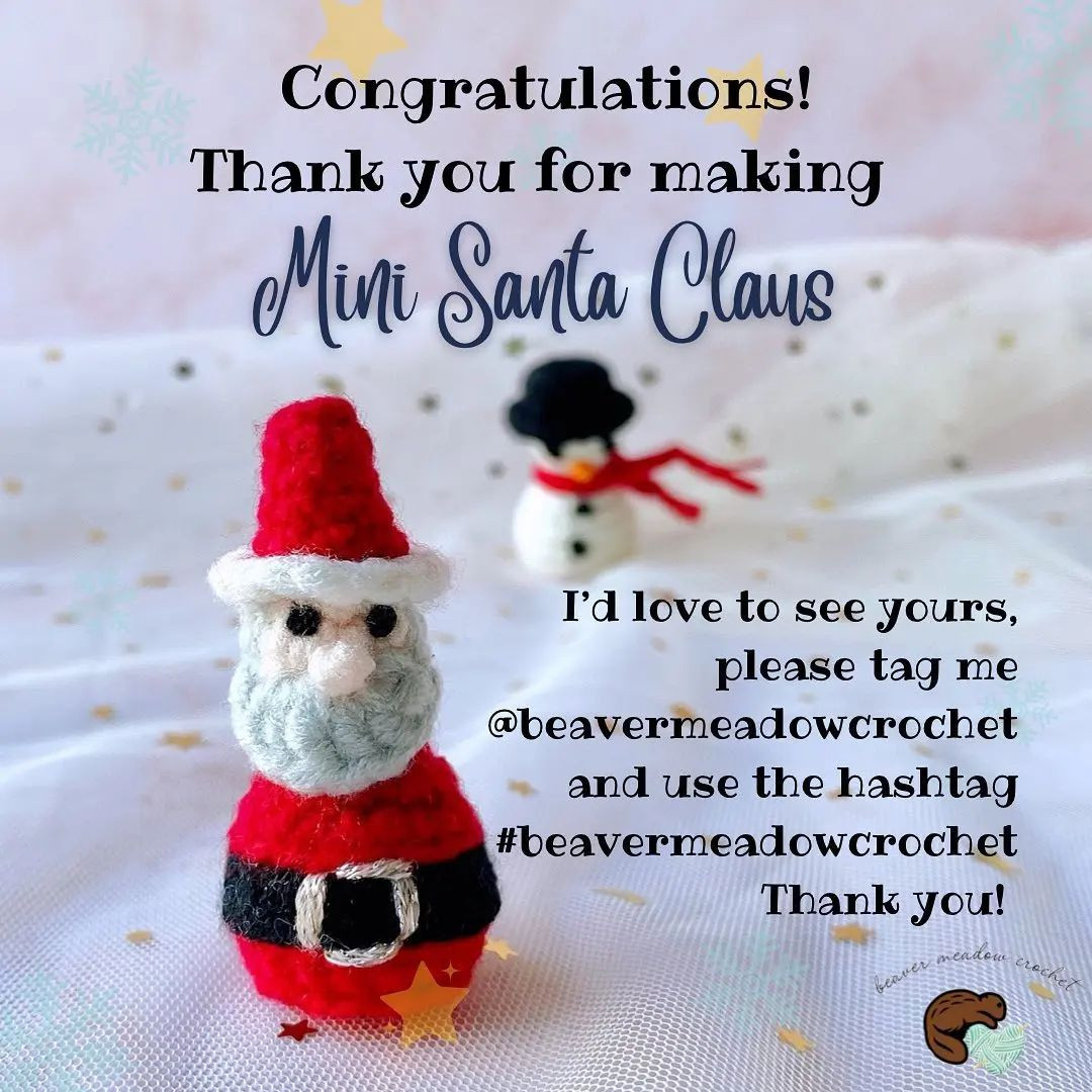 free crochet pattern mini santa claus