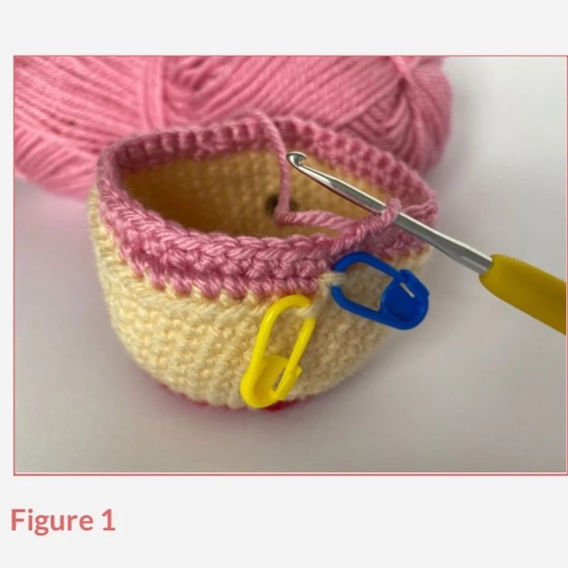 free pattern woolen pin holder.