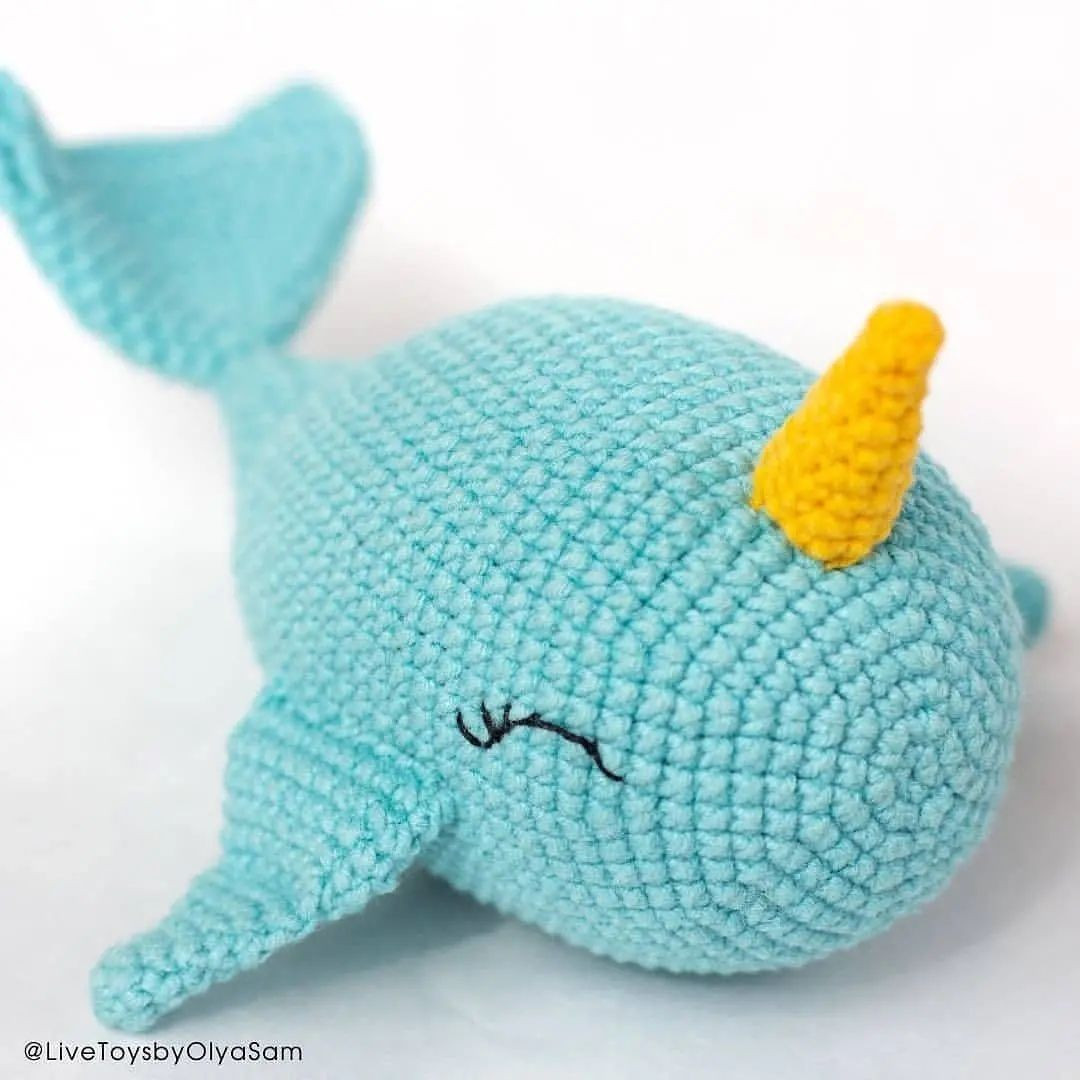 One-horned whale crochet pattern (Narwhal)