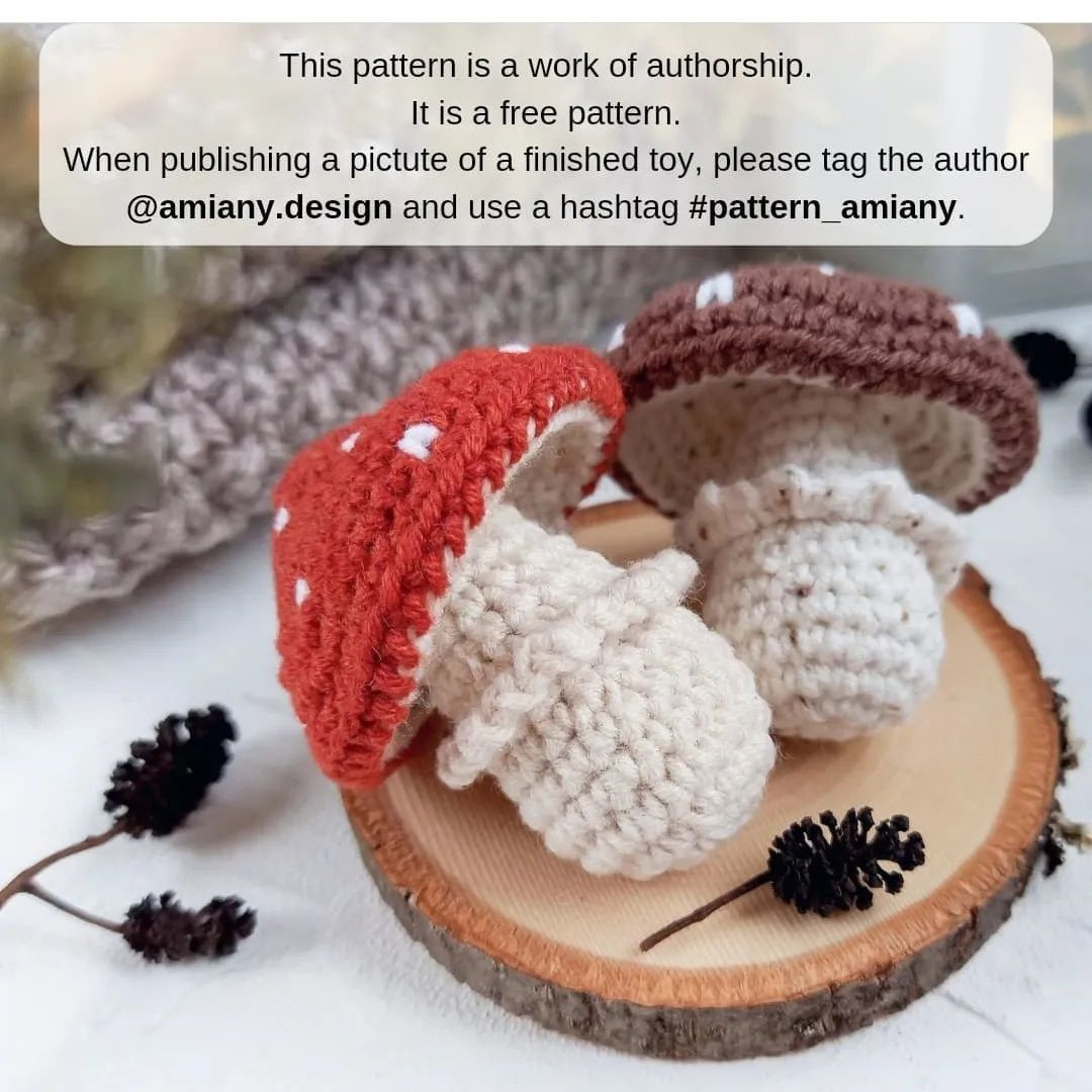 Red and brown mushroom crochet pattern