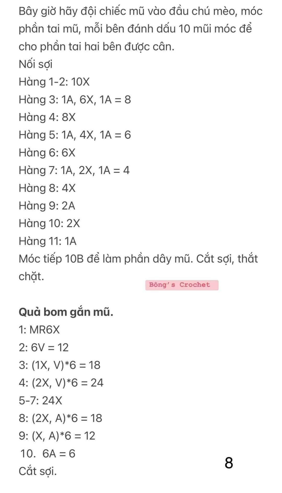 Chart móc len con mèo nâu đội mũ màu xanh quấn cổ khăn màu xanh.