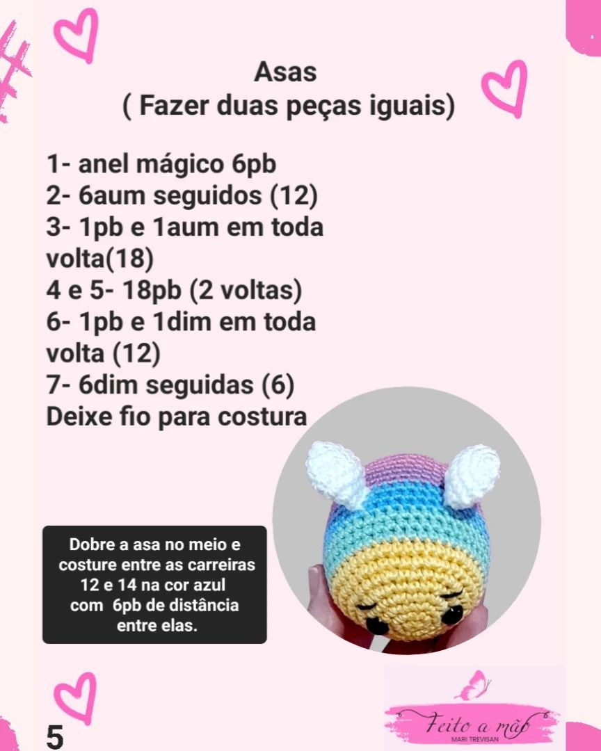 free crochet pattern bee, white wings, yellow face, blue body, purple tail.