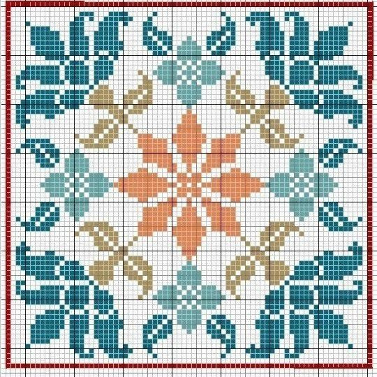 free crochet pattern decorative square symmetrical through the center.