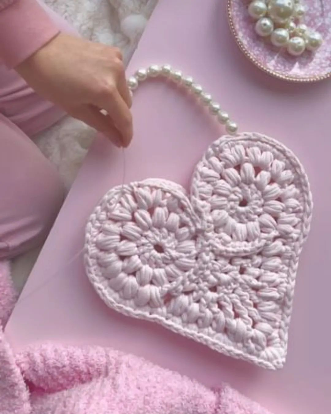 free crochet pattern eight-pointed, heart, four-pointed circle