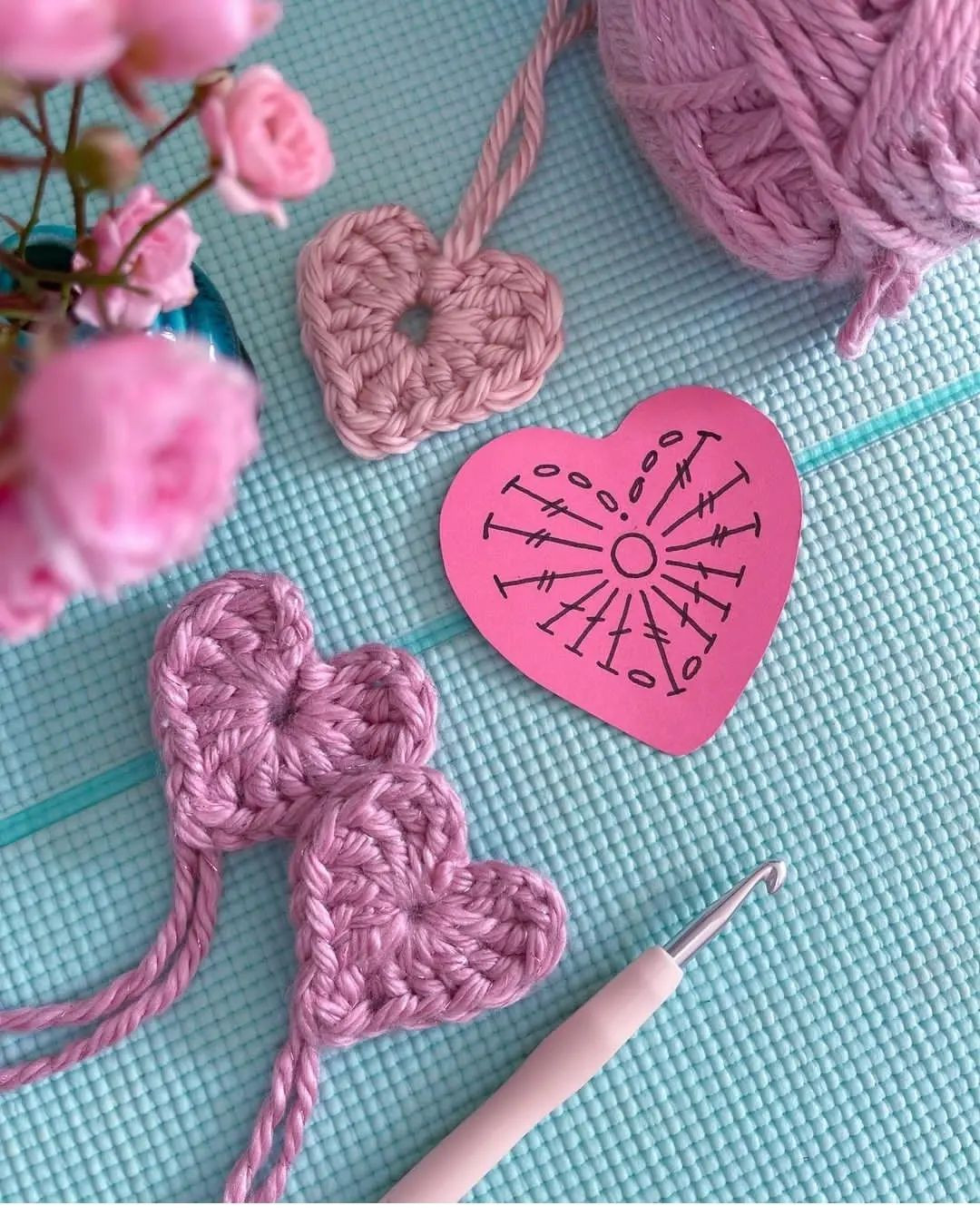 free crochet pattern eight-pointed, heart, four-pointed circle