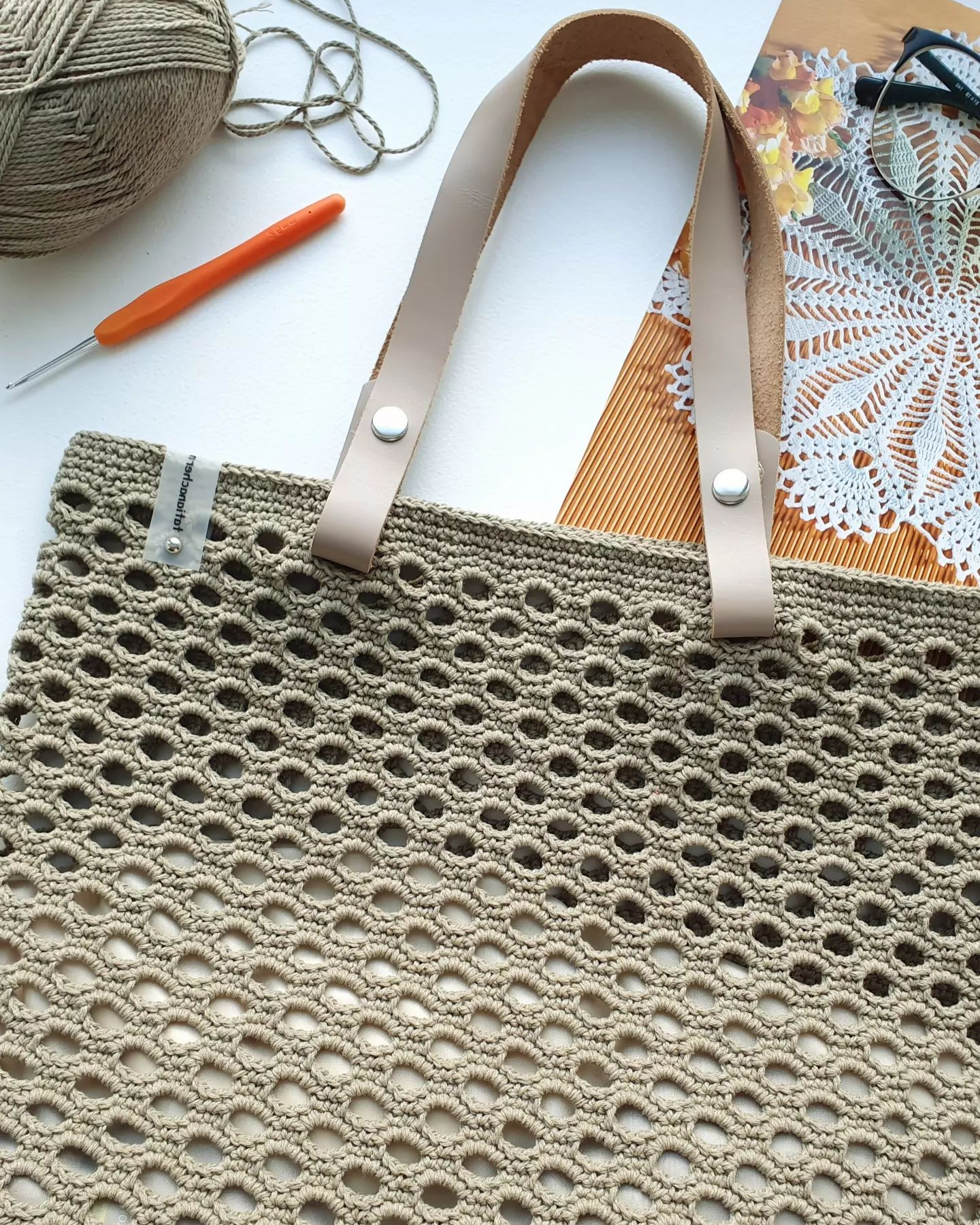 free crochet pattern gray handbag