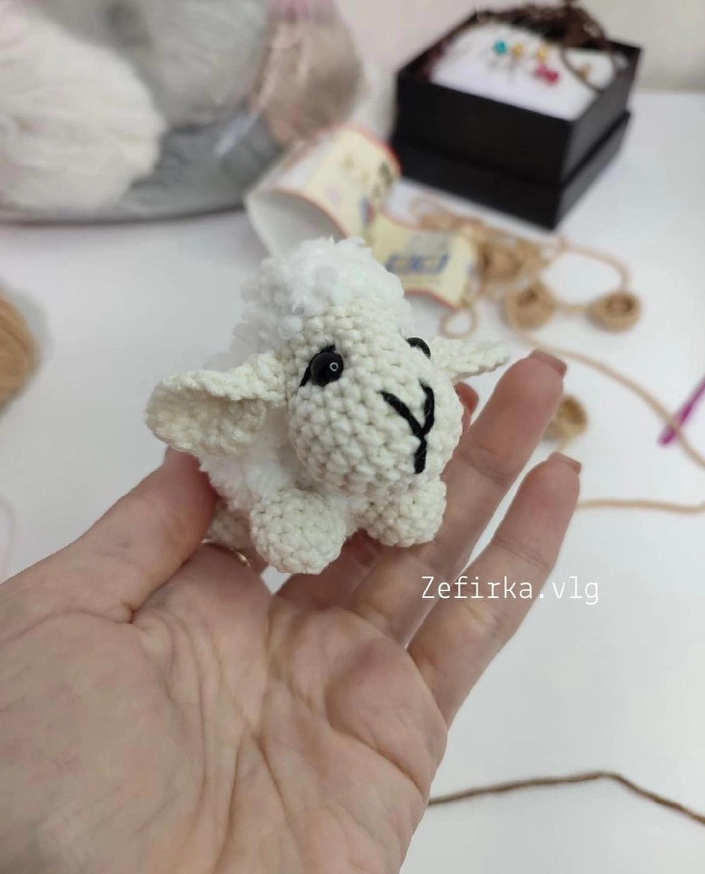 free crochet pattern little sheep