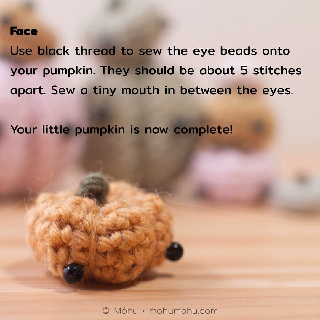 free crochet pattern mini pumpkins