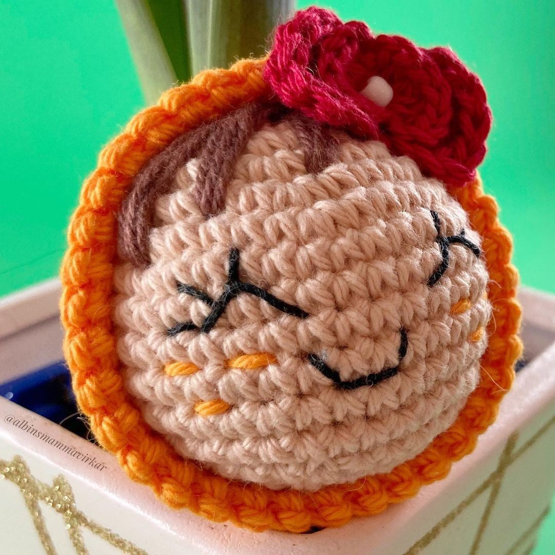 free crochet pattern orange with bow