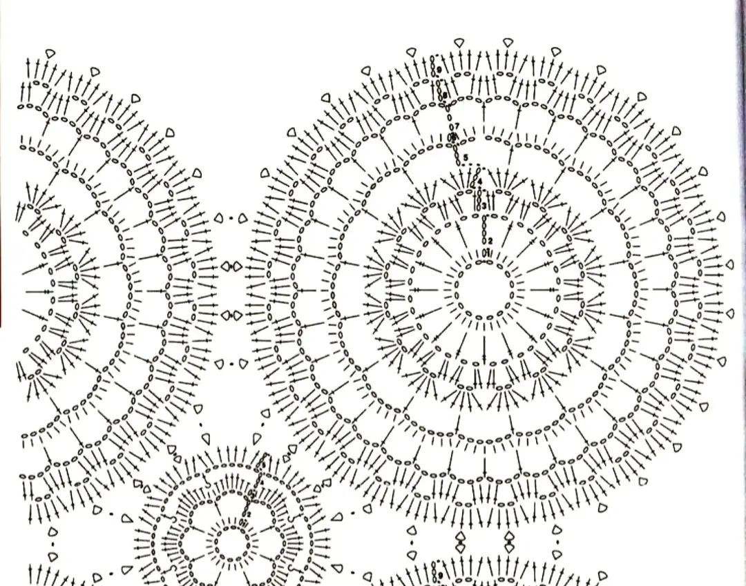 free crochet pattern tablecloth with circles and squares.