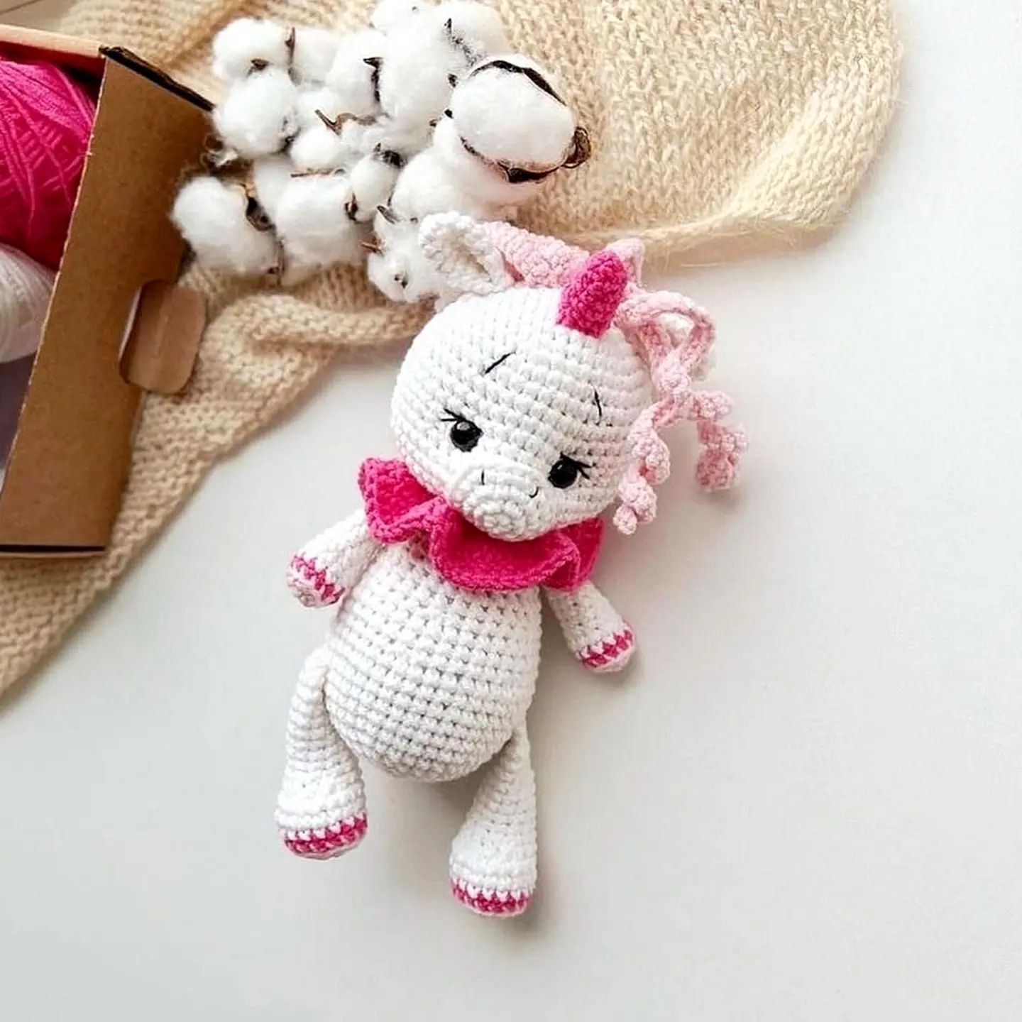 free crochet pattern unicorn white horns pink