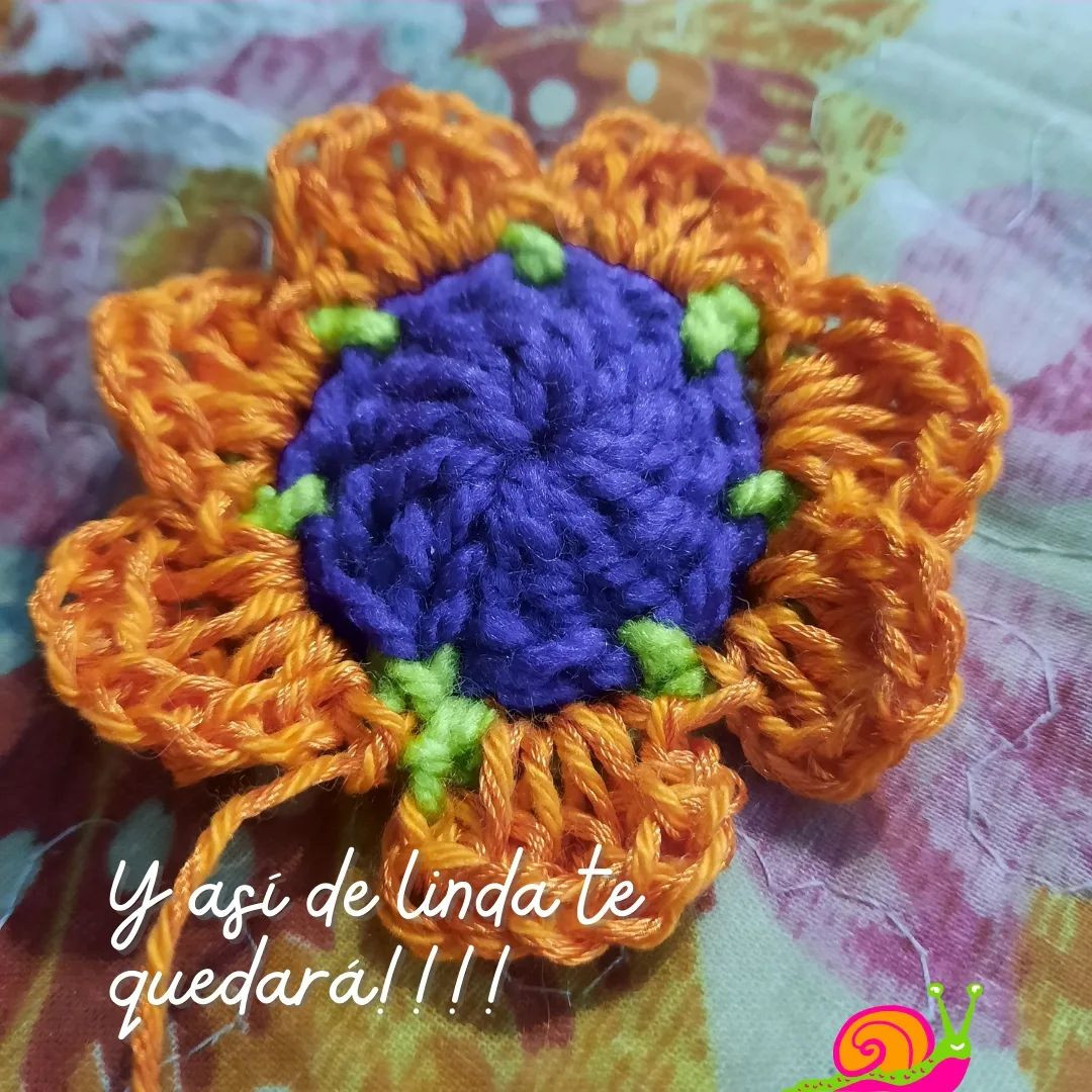 free crochet pattern with seven petals and stamens