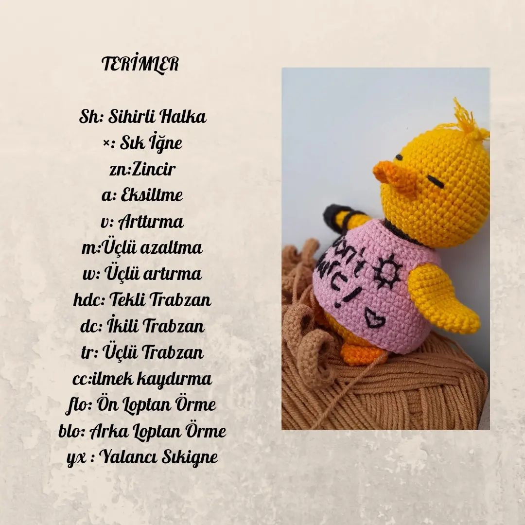 free crochet pattern yellow duck wearing pink shirt.