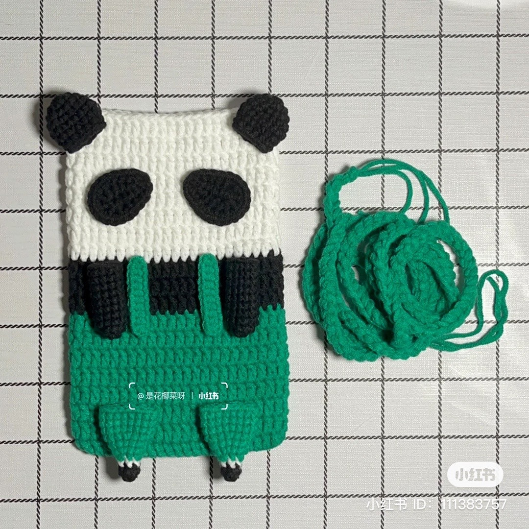 panda cell phone bag free crochet pattern