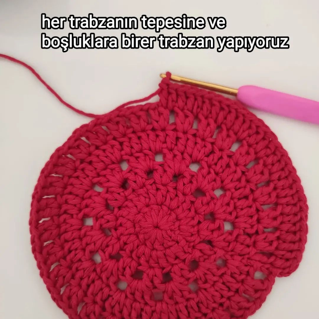 red circle.free crochet pattern