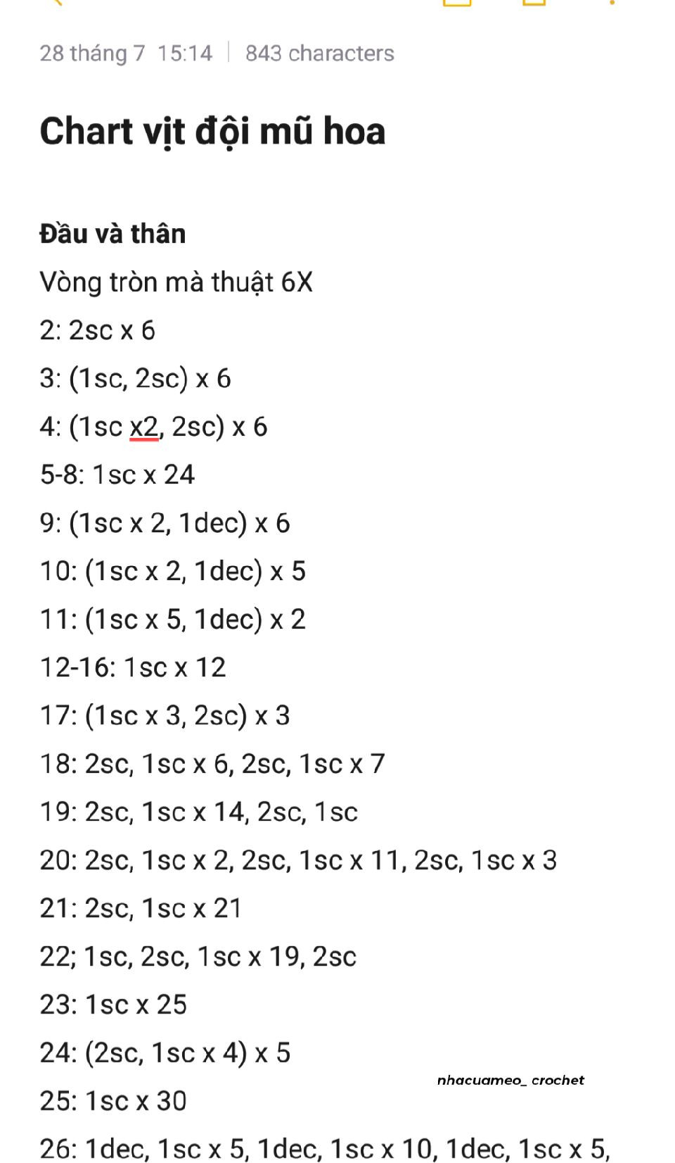 chart móc len móc khóa vịt đội mũ hoa.