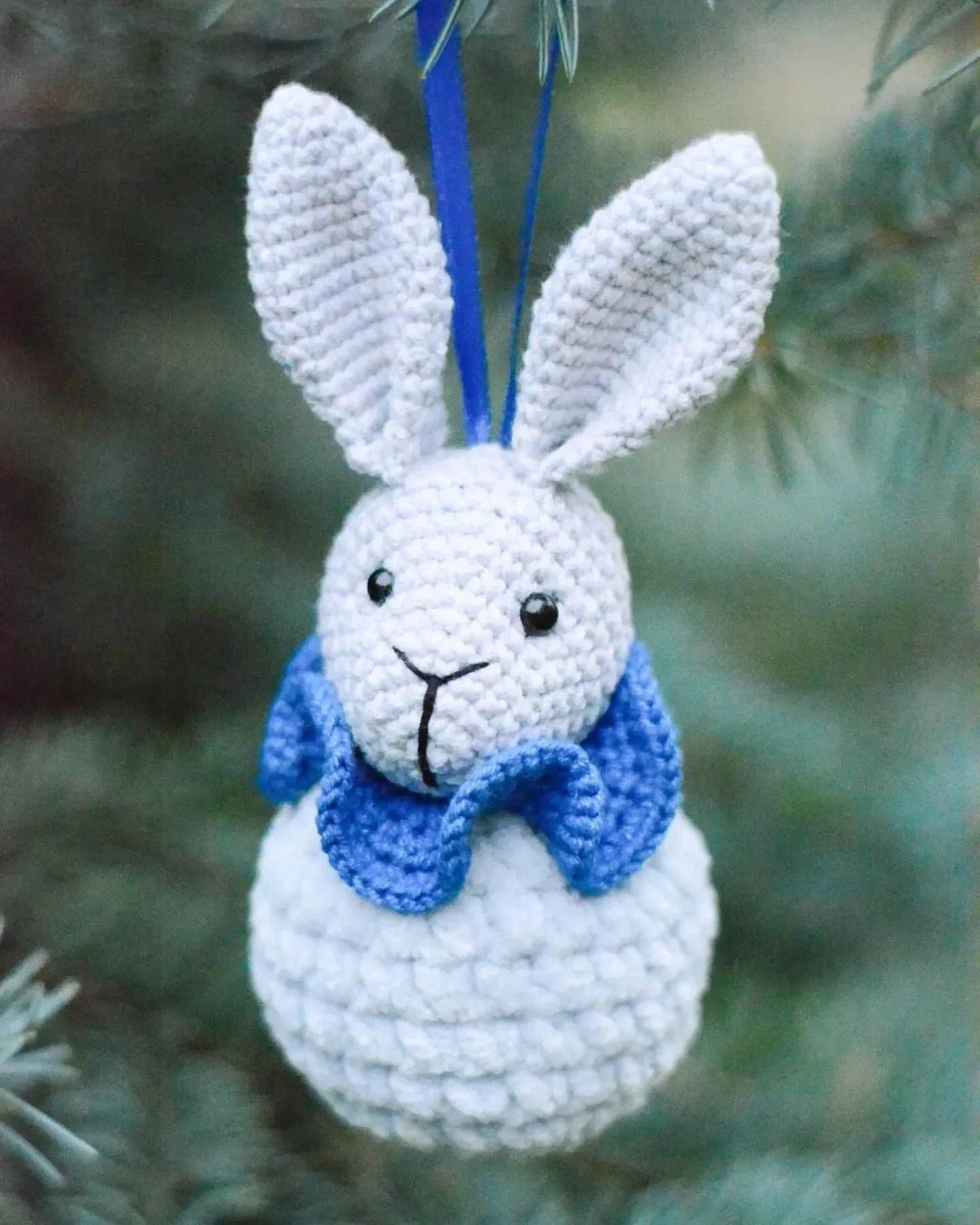 crochet pattern christmas tree rabbit toy.