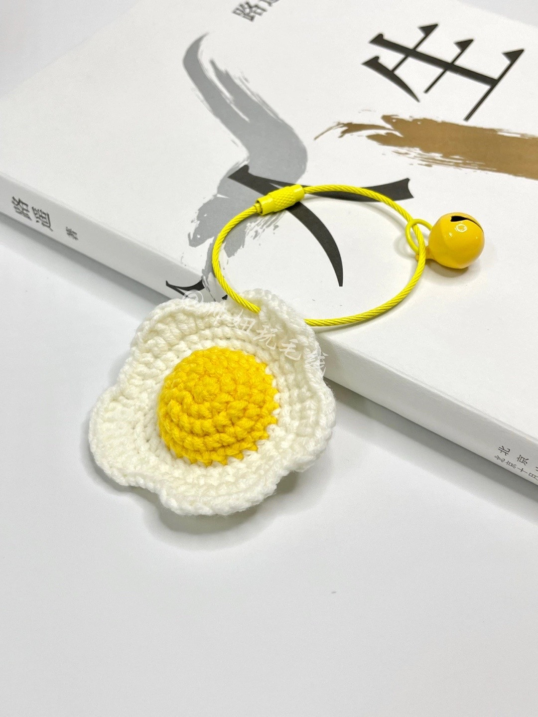 crochet trứng ốp la