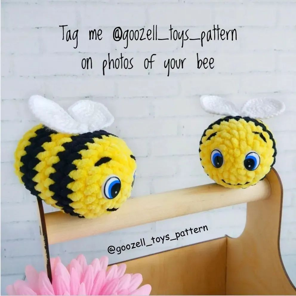 free crochet bee pattern. yellow bee, white wings