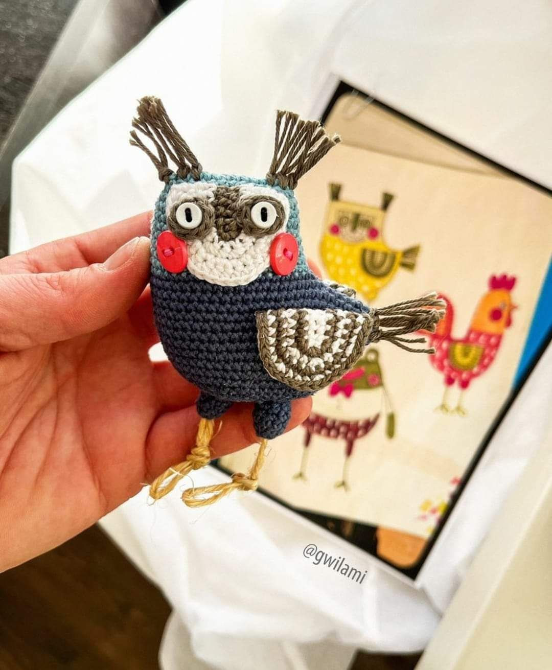 Pink cheeked owl, blue body, gray wings, crochet pattern