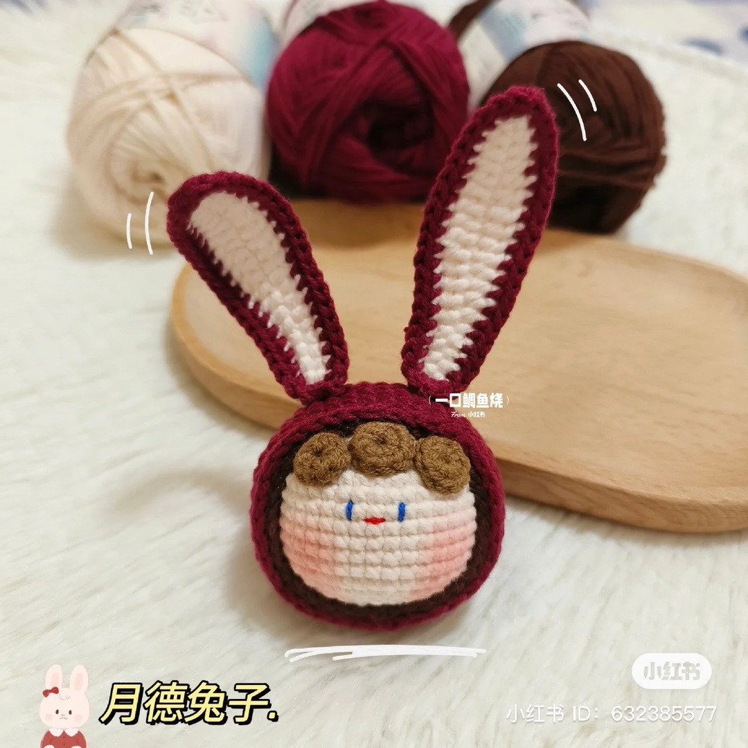 Crochet patterns for clowns, long-eared rabbits, pigs, kuromi, tulips,...
