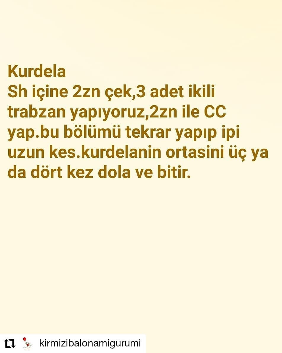 Kırmızı kedi anahtarlık ve sarı fiyonk için tığ işi modeli.