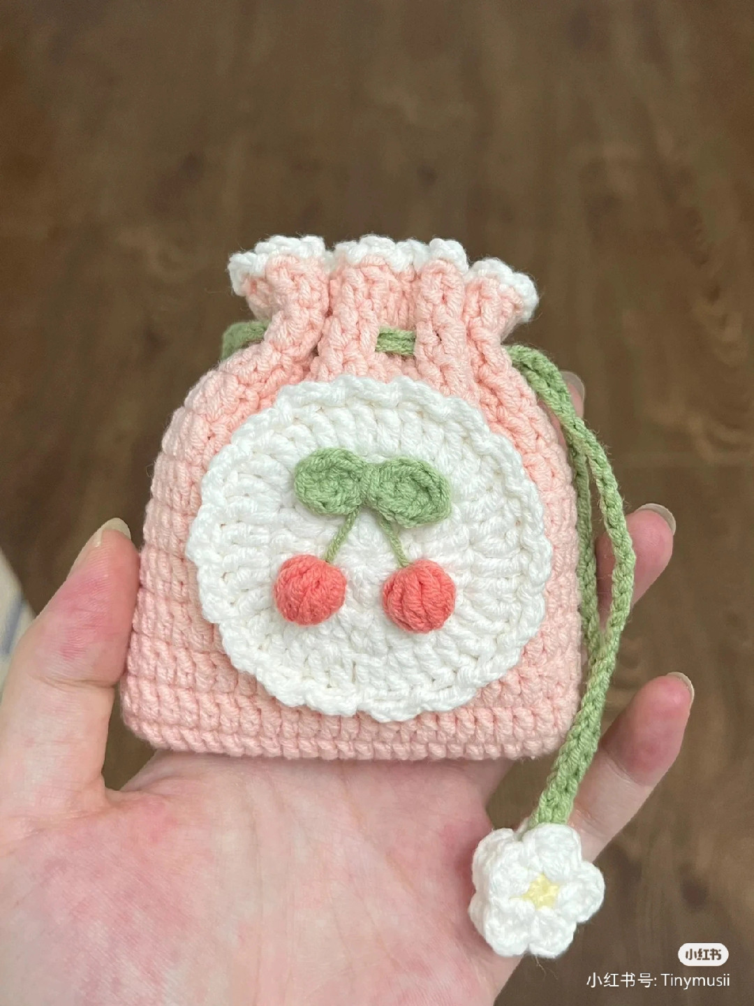 strawberry drawstring bag crochet pattern