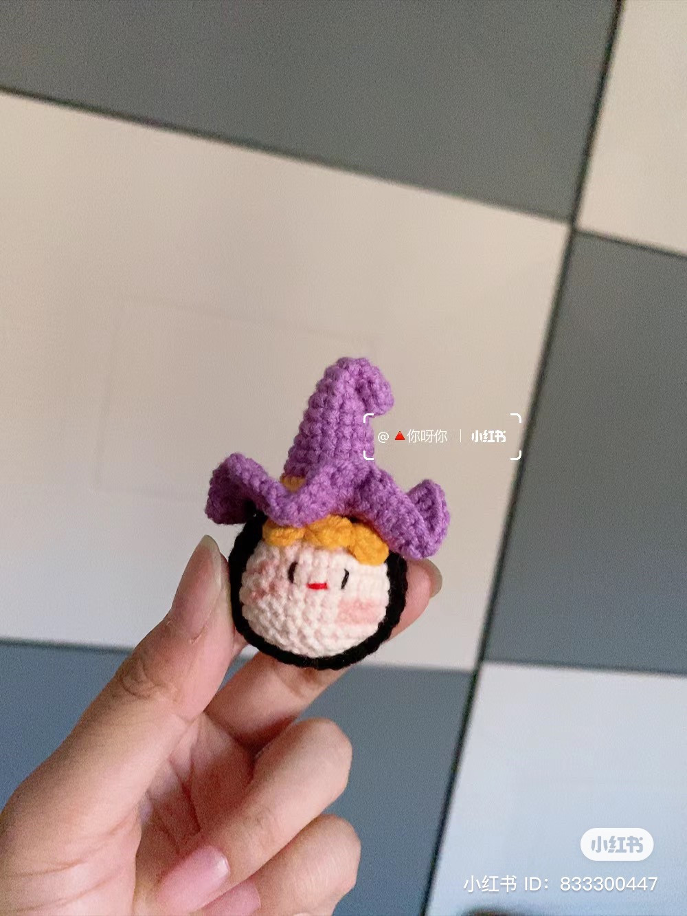 Crochet pattern for crocheting dumplings wearing a witch's hat