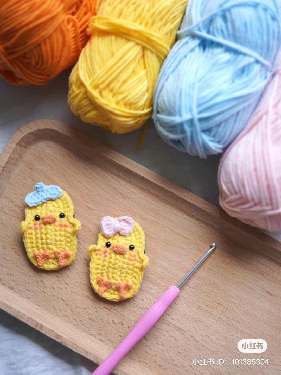 Crochet patterns for duck hairpins, pig hairpins, rabbit hairpins.