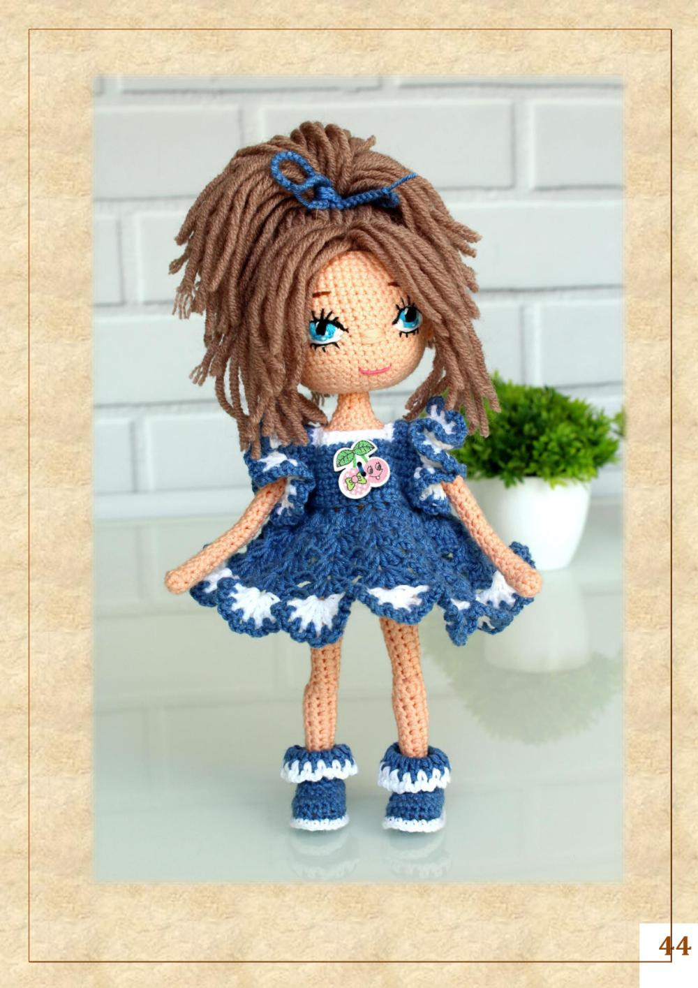 Doll CAROLINA The height of the doll from head to toe – 22cm
