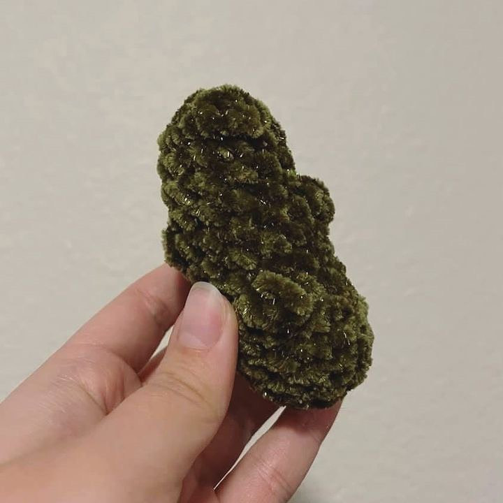mini pickle crochet pattern