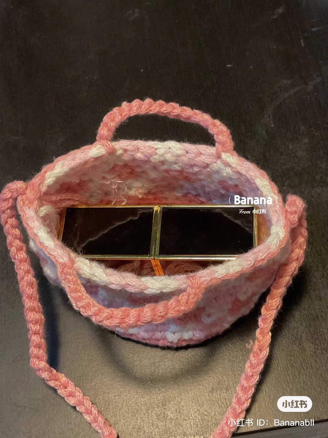 Pink handbag crochet pattern.