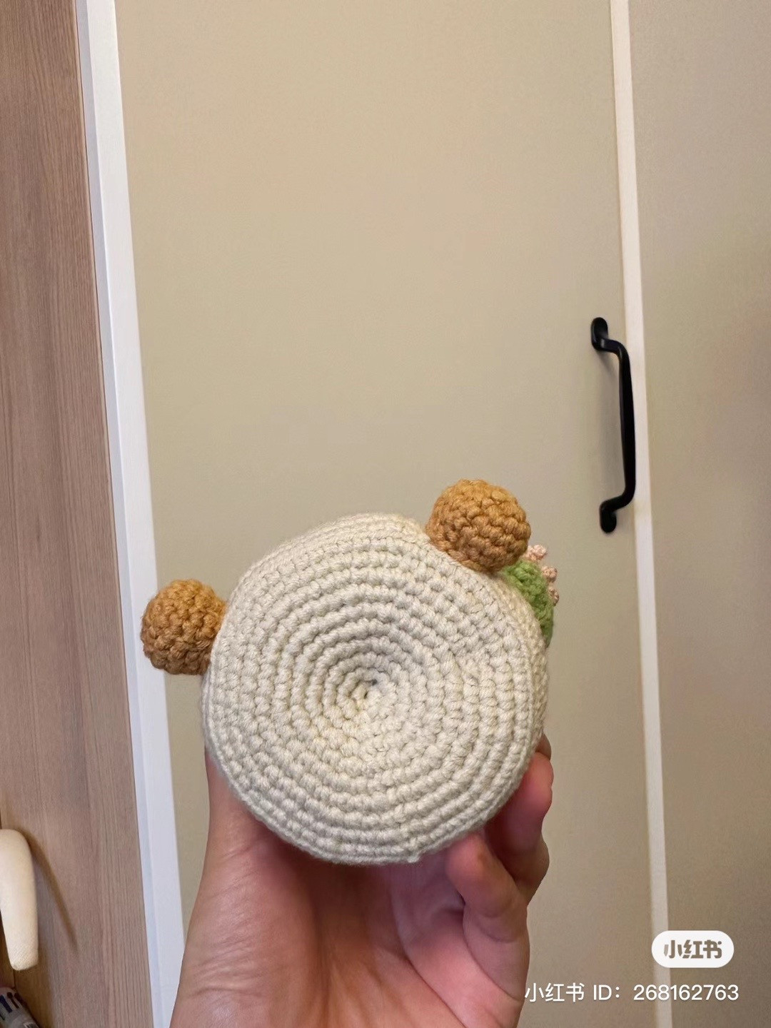 Potted cactus crochet pattern (five strands)