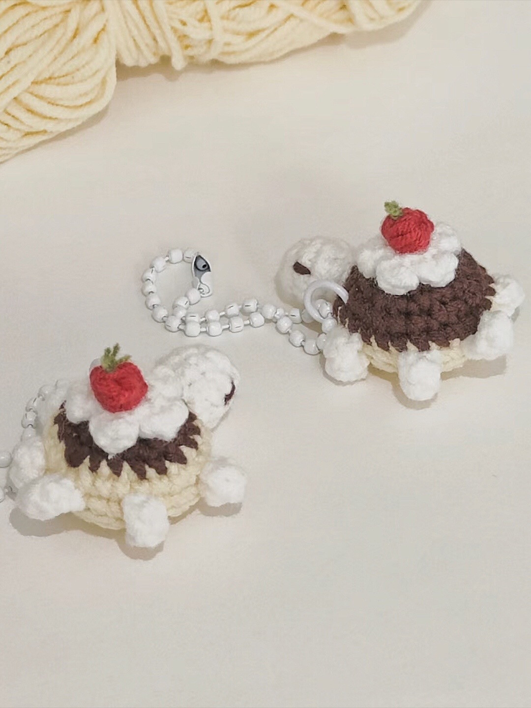 Strawberry turtle keychain crochet pattern
