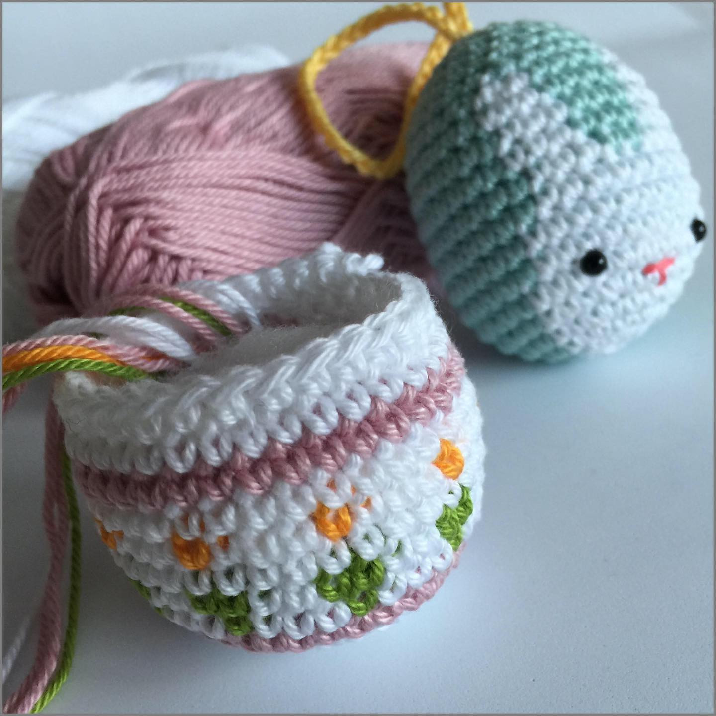 tulip egg crochet pattern