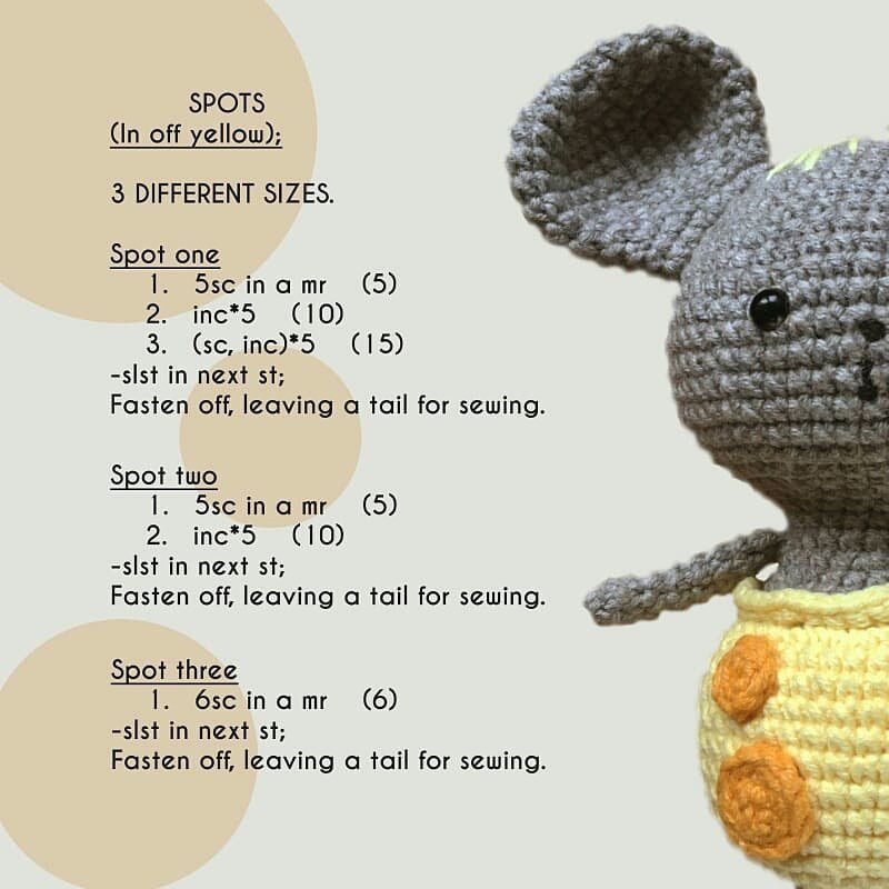 free pattern mouse in cheese pants