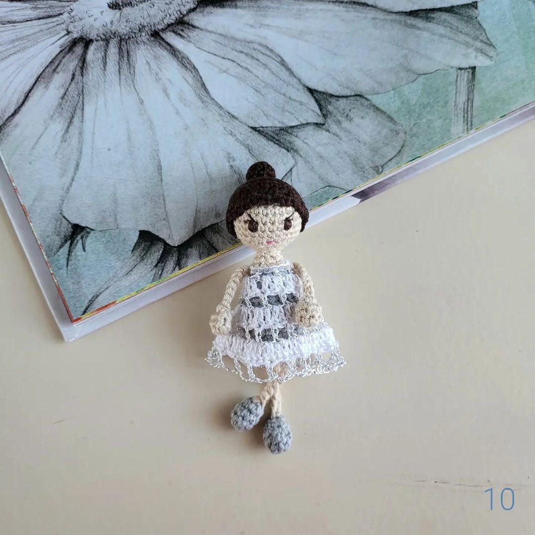 DOLL SILVER BELL crochet pattern