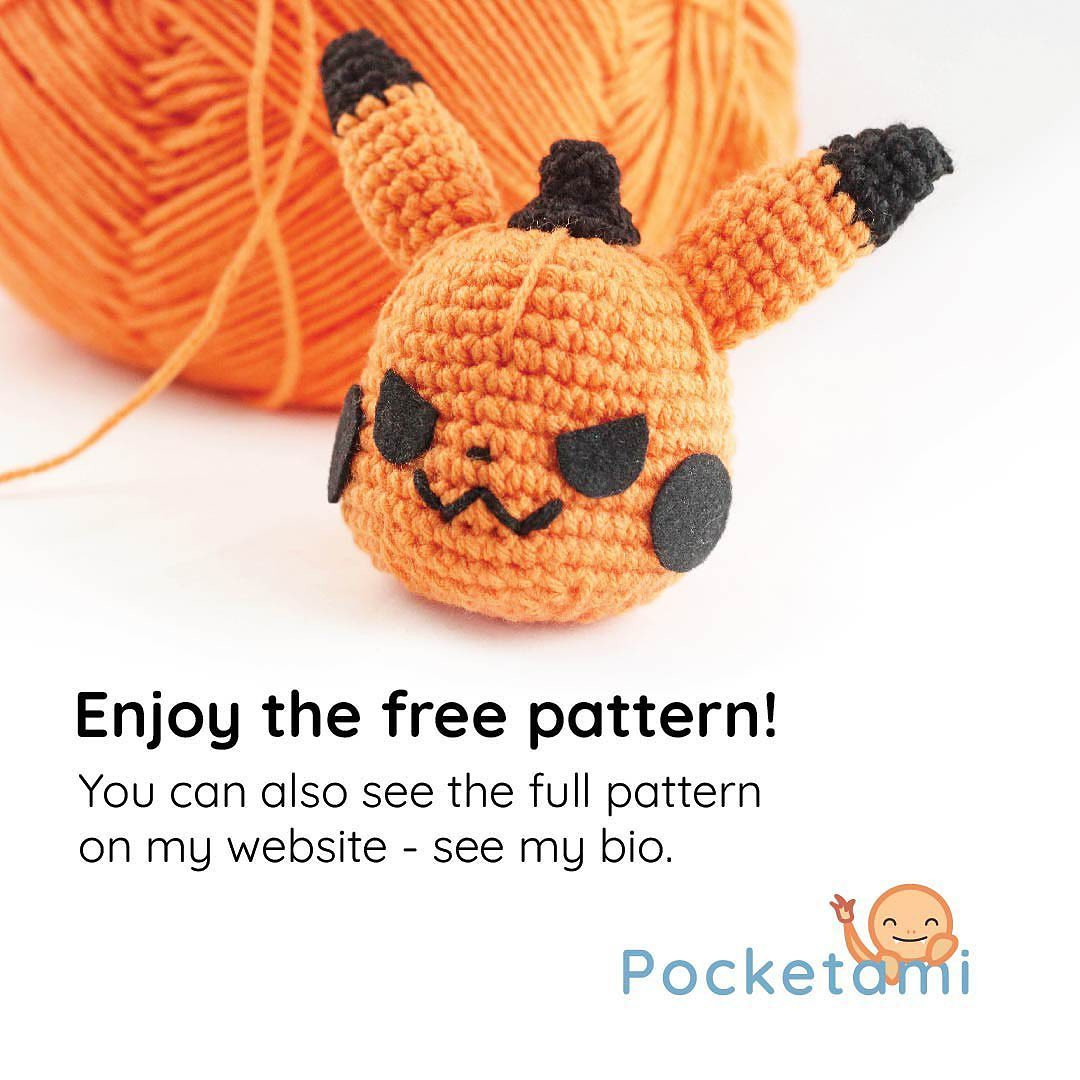 Enjoy this free pattern Halloween  pumpkin 🎃 👻 🖤