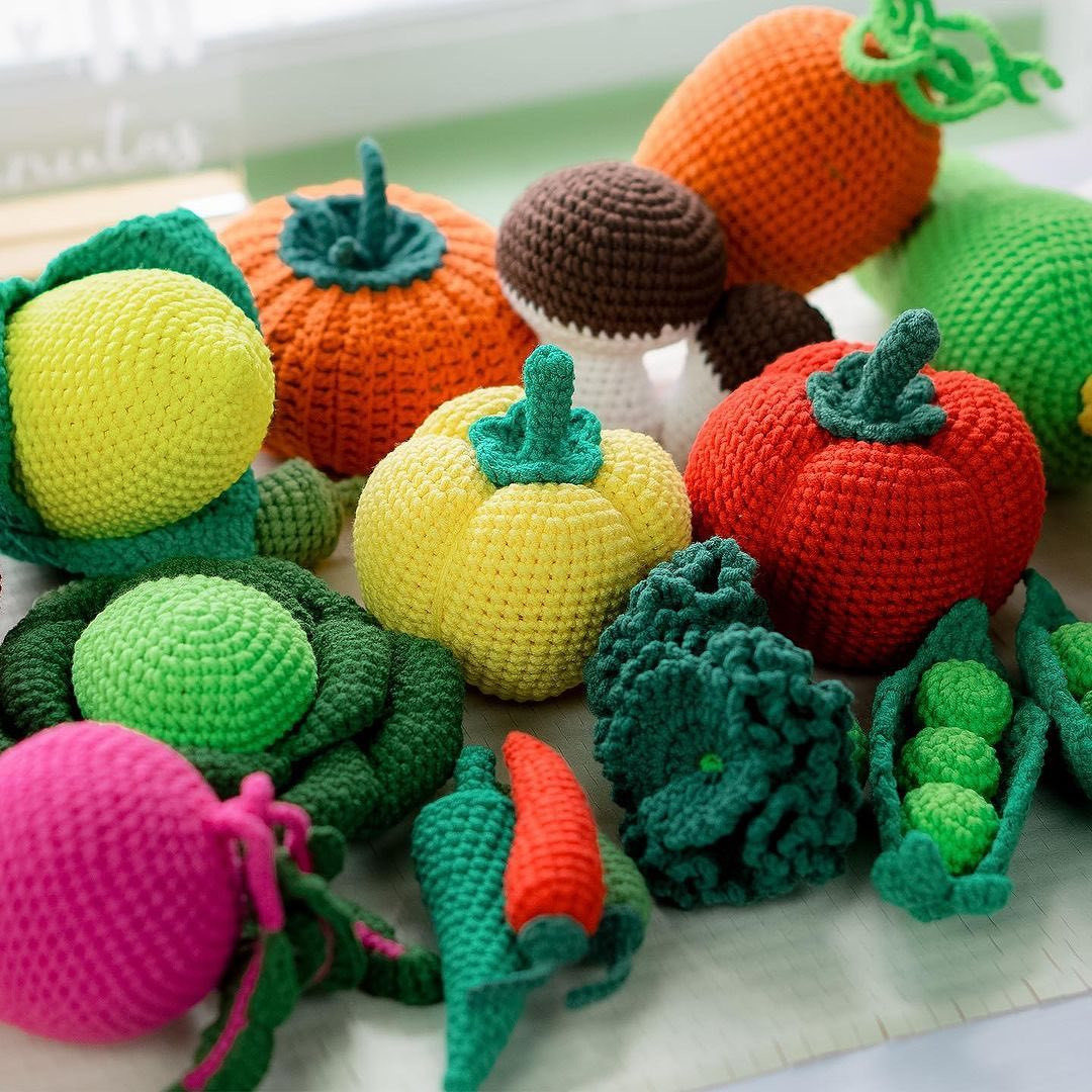 free pattern vegetables, Crochet patterns for bell peppers, hot peppers, pumpkins,