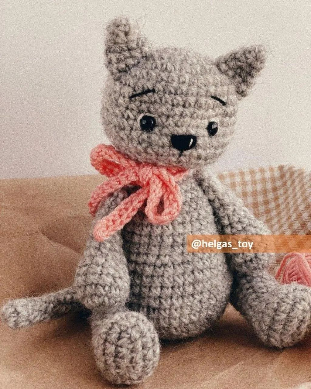 gray cat crochet pattern