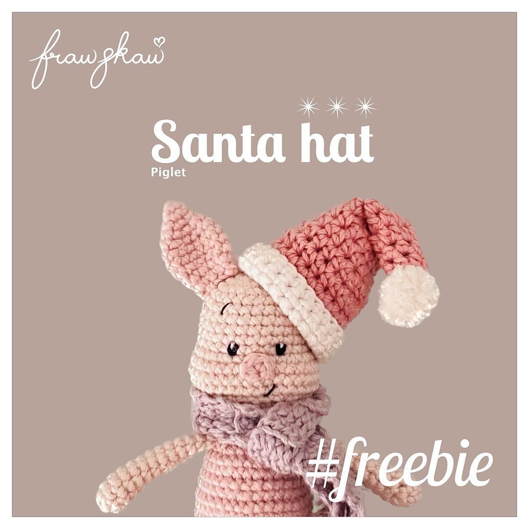 Piglets with Santa hats crochet pattern