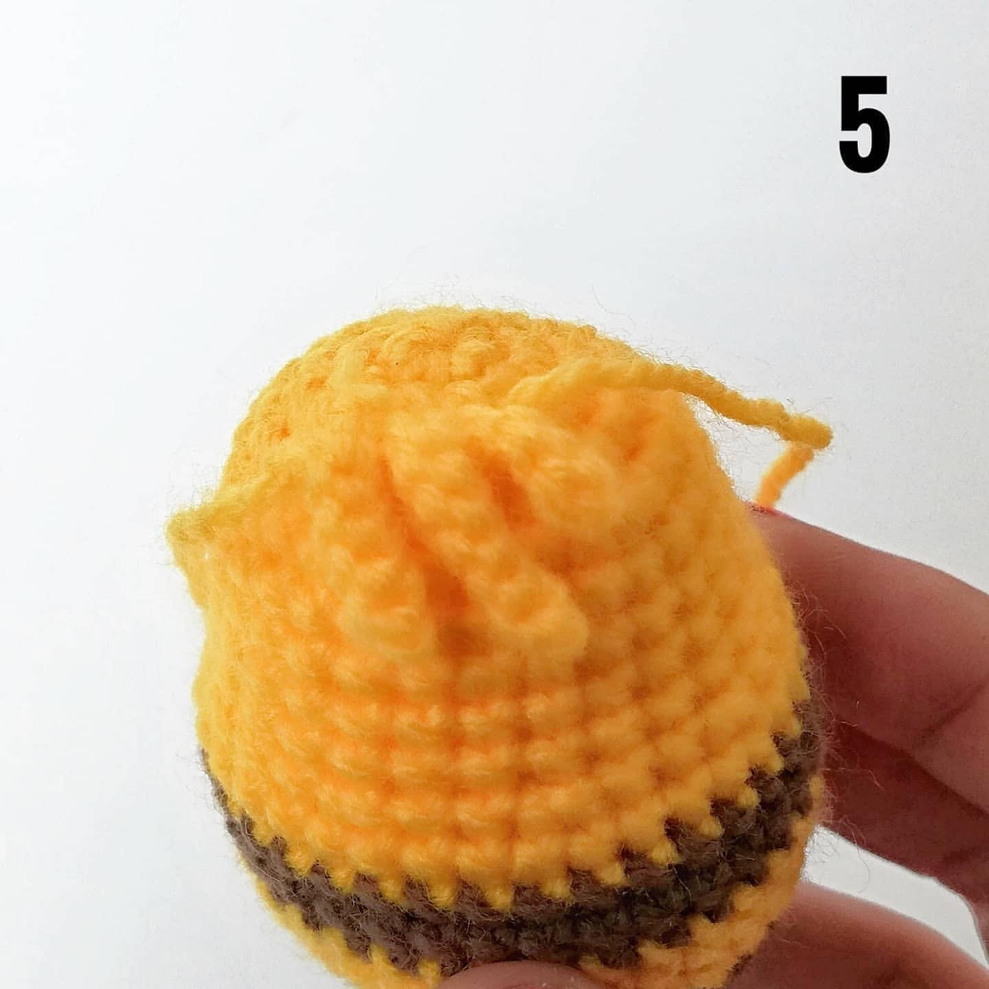 The bees can be used in baby mobile for crib. The bee can be used as a keychain